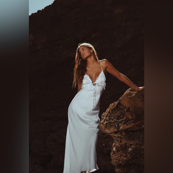 Zara dress white midi ruffled satin lingerie inspired bodycon fitted wedding - Picture 11 of 16